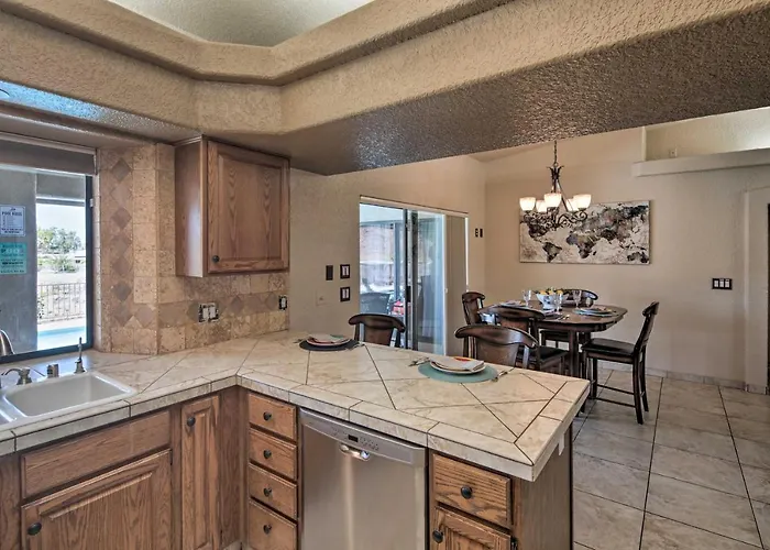 Heated Pool, & Mtn Views: Havasu Home! * Lake Havasu City