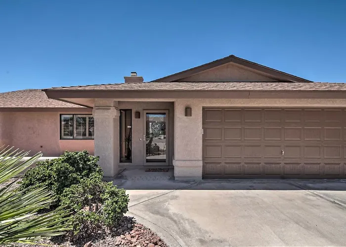 Heated Pool, & Mtn Views: Havasu Home!