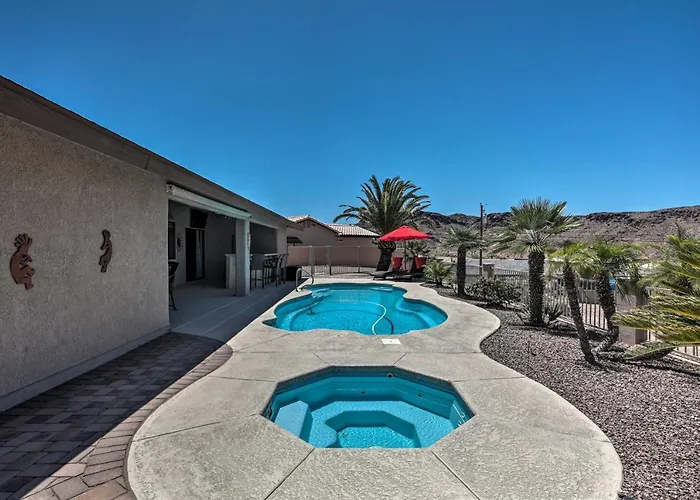 Heated Pool, & Mtn Views: Havasu Home! Casa vacanze