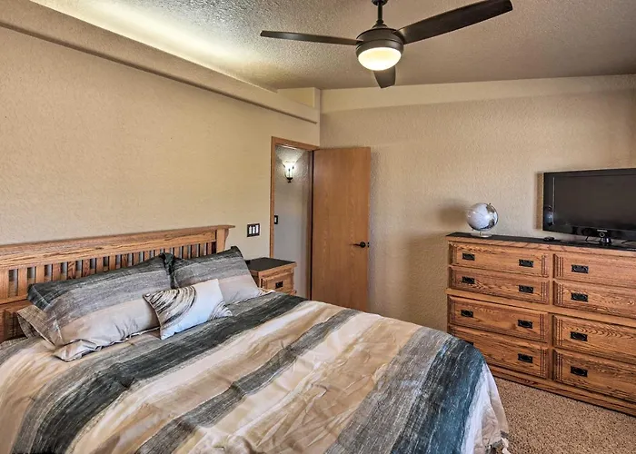 Casa vacanze Heated Pool, & Mtn Views: Havasu Home! Lake Havasu City
