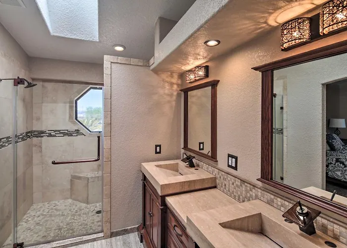 Heated Pool, & Mtn Views: Havasu Home! Lake Havasu City
